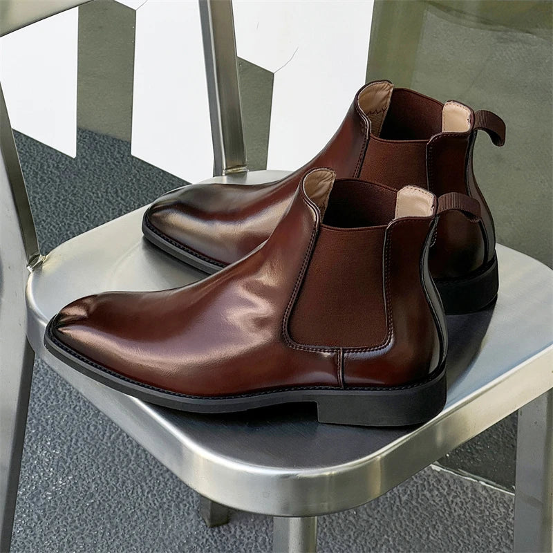 Leather Chelsea Boots - Brown